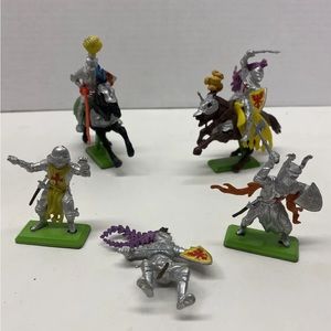 Lot of Vintage 1971 Britains Ltd Deetail Toys Medieval Knight & Horse Fi…
